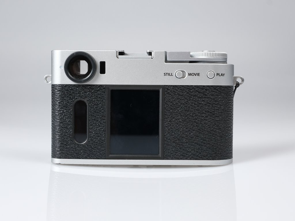 Fujifilm X half Gümüş (Outlet) <img src="../../../view/img/yildiz-4.png"