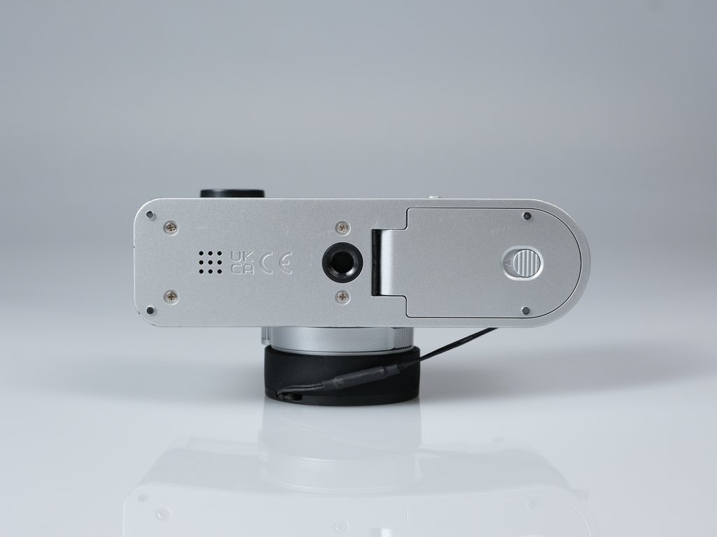 Fujifilm X half Gümüş (Outlet) <img src="../../../view/img/yildiz-4.png"