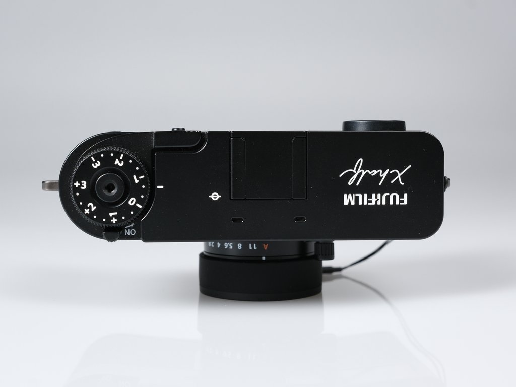 Fujifilm X half Siyah (Outlet) <img src="../../../view/img/yildiz-5.png"
