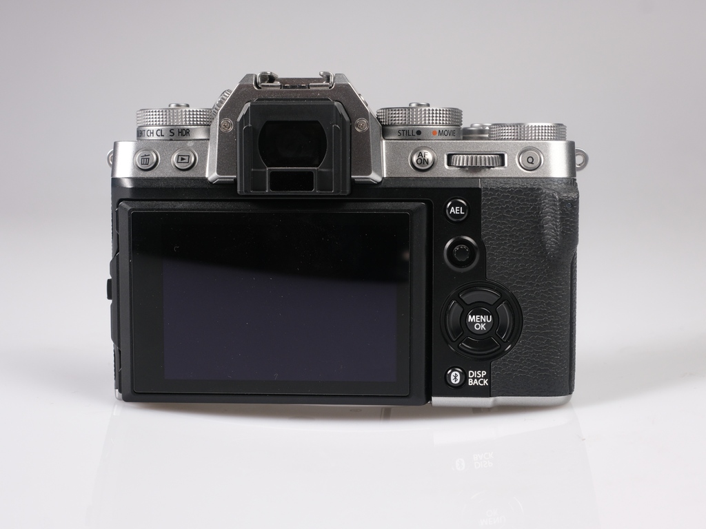 Fujifilm X-T5 Gümüş Gövde (Outlet) <img src="../../../view/img/yildiz-4.png"